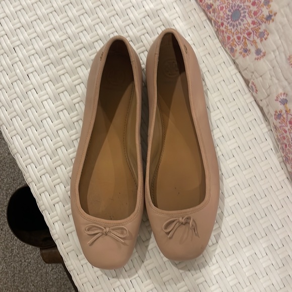 Light pink ballet slippers - Picture 2 of 3